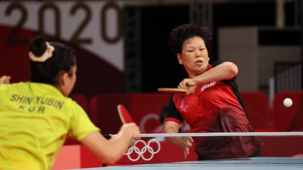 直板意外突破!58歲名將3-0橫掃歐洲冠軍,15歲小將掀翻世界冠軍 直板意外突破!58歲名將3-0橫掃歐洲冠軍,15歲小將掀翻世界冠軍