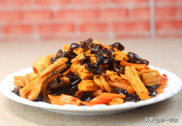 木耳和腐竹最好吃的做法,五分鐘做一盤,脆嫩爽口,開胃下飯 木耳和腐竹最好吃的做法,五分鐘做一盤,脆嫩爽口,開胃下飯