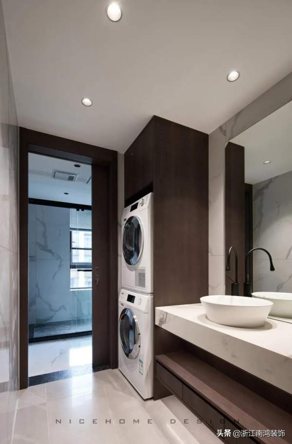 四室改兩室，客廳書房一體，餐廚又玩出了新花樣