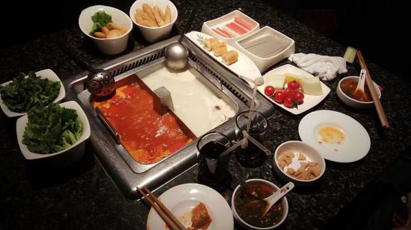 從電焊工到身家570億，海底撈張勇是這樣成功的，看完你也可以