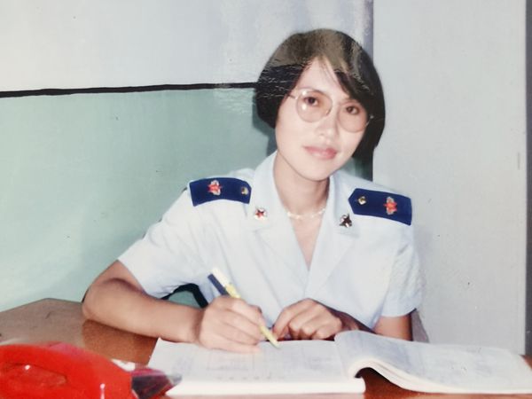 中國退役軍人丨何玲:為語言障礙患者送去福音的退役女軍官 中國退役軍人丨何玲:為語言障礙患者送去福音的退役女軍官