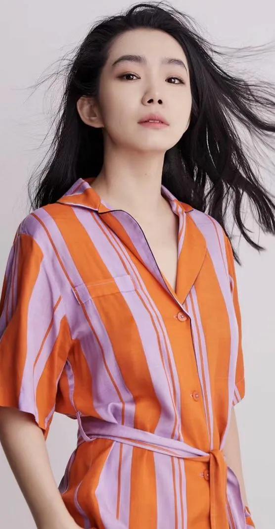 杜娟，演員、歌手、清華大學工商管理碩士、製片人