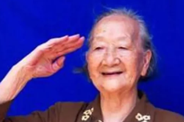 巾幗女英雄王泉媛，二十四歲被俘，徐徐老矣才被確認身份
