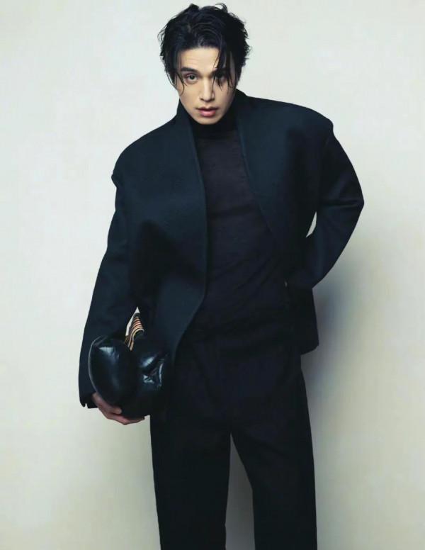 智族GQ2021封面集:張藝興、王一博、楊冪、楊洋、王俊凱、鄧倫… 智族GQ2021封面集:張藝興、王一博、楊冪、楊洋、王俊凱、鄧倫…