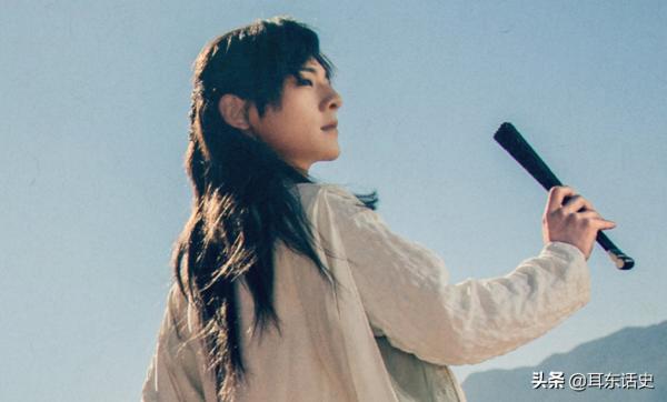 段譽和虛竹有過一次交手，那次對決暗示了他們的結局，都晚景淒涼