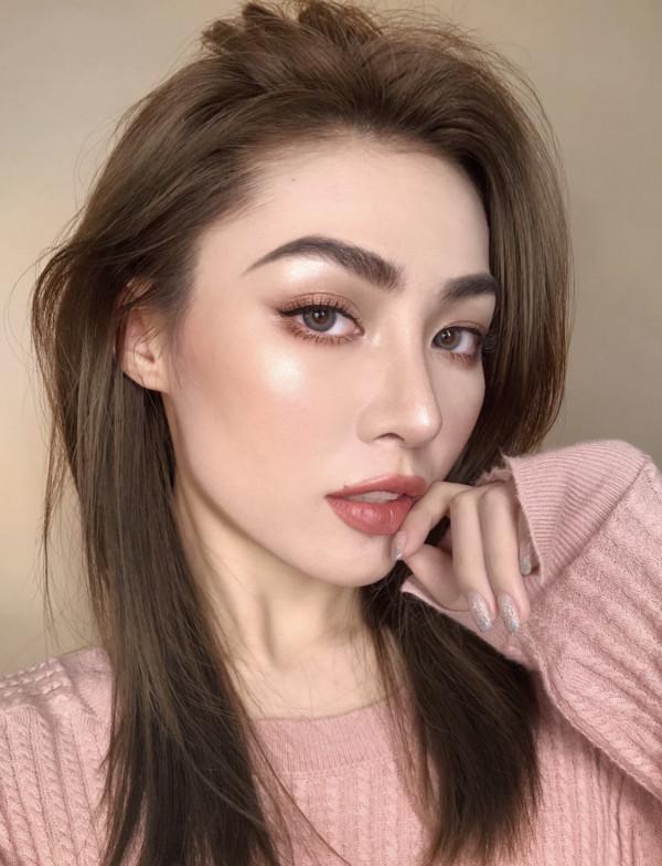 年會合適塗什麼口紅？這4支顯白又氣質的色號，讓你脫穎而出