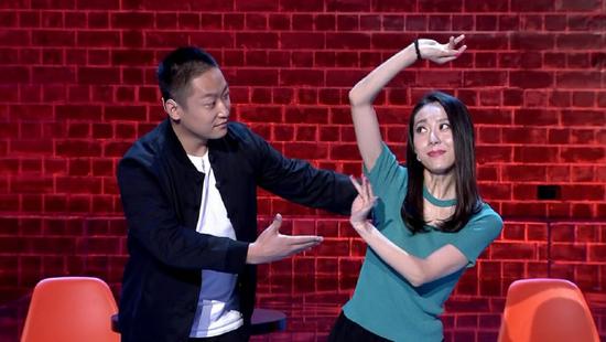 劉德華、星爺、宋丹丹齊上陣，捧不紅她一個人，經紀人就差跪下了