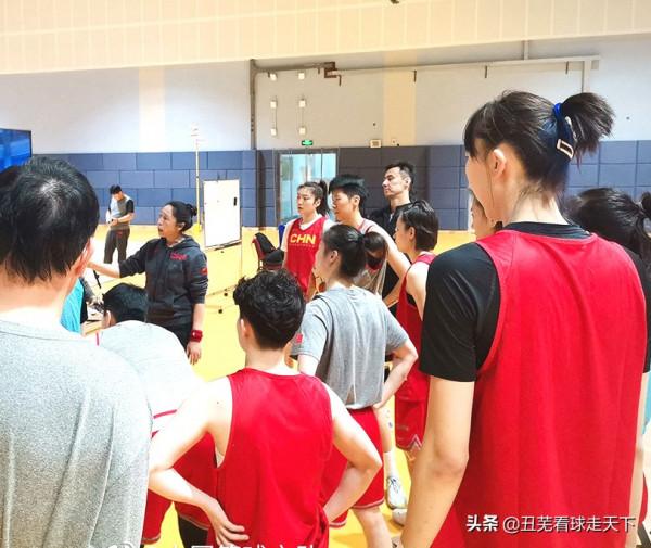 女籃將出徵,任務有兩個 女籃將出徵,任務有兩個