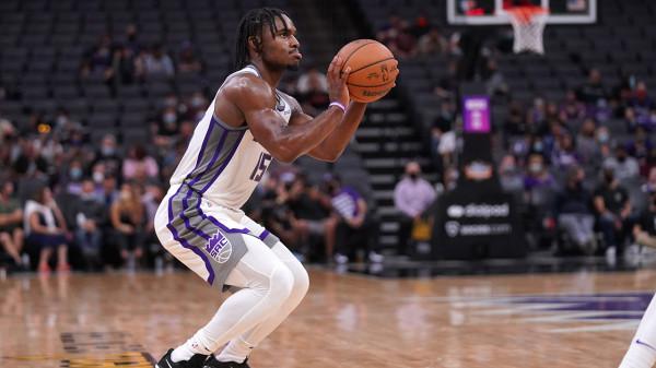 今年新秀首秀如何?狀元傷缺,榜眼秀表現糟糕,13號秀堪稱驚豔 今年新秀首秀如何?狀元傷缺,榜眼秀表現糟糕,13號秀堪稱驚豔