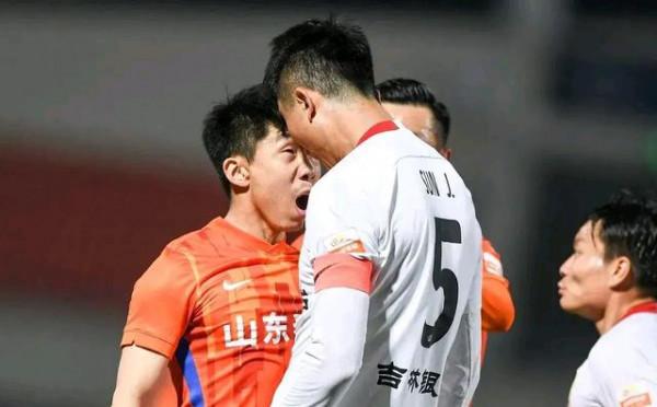 中超3訊息！李鐵執教陝西隊？金敬道被怒指，國安鐵衛太嫩