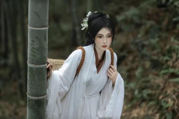 OOTD｜“林深時見鹿 海藍時見鯨 夢醒時見你”古裝風