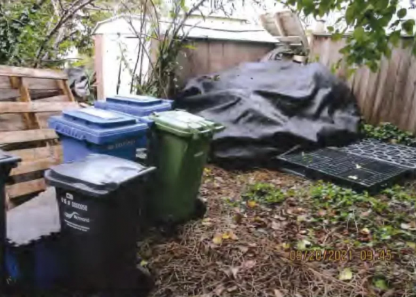 “沒眼看！”列治文華裔的房子因為太磕磣 被鄰居舉報了13年……