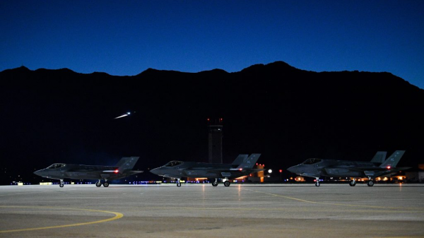 美國要驕傲了？中東亂局下，薩德反導系統首次攔截彈道導彈成功