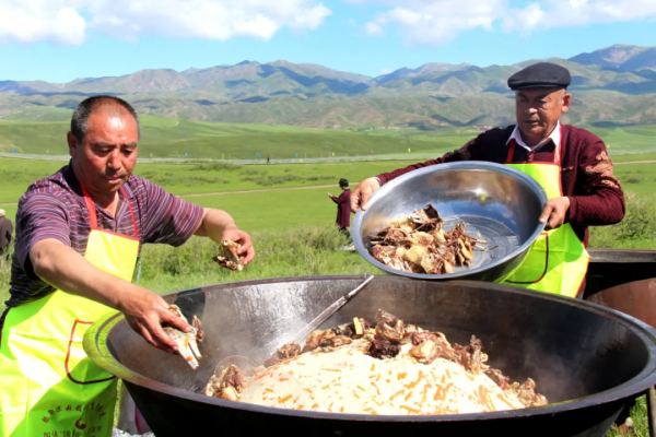 新疆特色美食,你只吃過大盤雞?錯過了多少好吃的啊 新疆特色美食,你只吃過大盤雞?錯過了多少好吃的啊