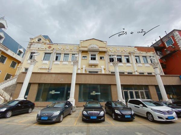吉林琿春有一條歐式街，就在市中心卻沒什麼人，遊客還以為荒廢了