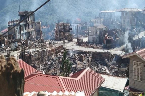 緬甸欽邦丹朗鎮因武裝衝突發生火災 70多棟房屋被燒燬