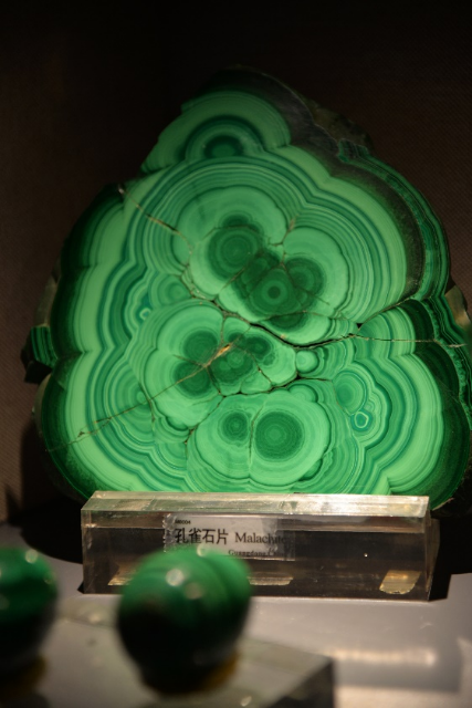 在沒有金屬探測器的古代，要怎麼找礦？