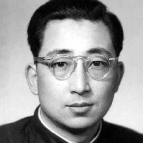 明星之女姚姚：男友自殺後，她未婚先孕和繼父鬧翻，31歲車禍離世