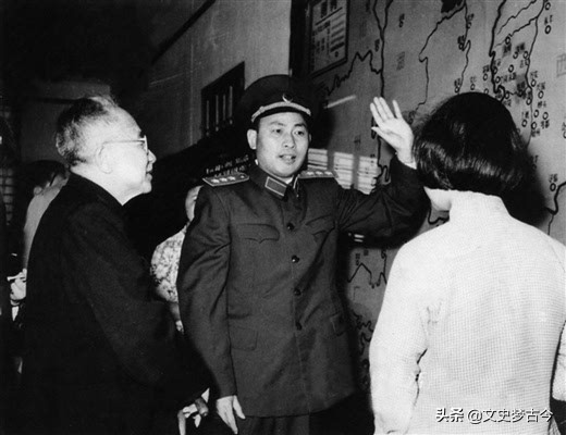 大決戰：東北野戰軍有12個縱隊，一個縱隊有多少兵力？什麼編制？