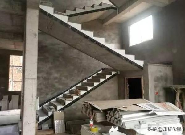 農村自建房，“樓梯間”做多大最實用？來聽聽專業人士的建議