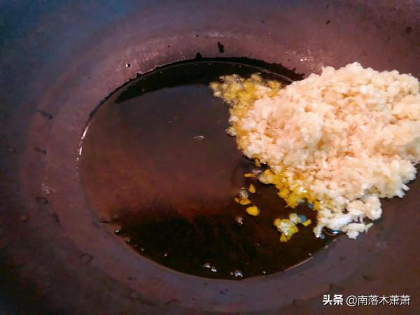 蒜蓉小米辣椒醬，讓我一次辣個夠，辣椒醬這麼做實在是太過癮啦