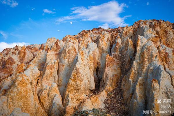 新疆有個五彩灘