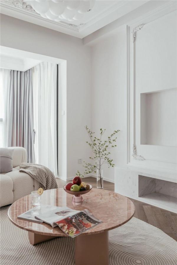 高階又要省錢的小家怎麼設計？這套現代法式的一室兩廳是個樣板