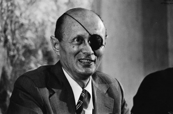 獨眼少將摩西達揚：34歲當將軍，美蘇都佩服，卻差點讓以色列亡國