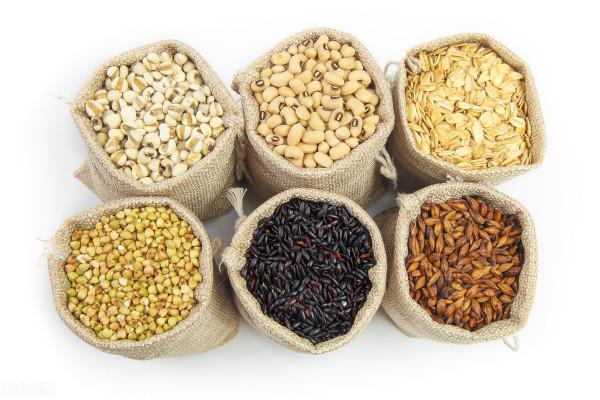 鍾南山85歲了，身體比小夥子還硬朗，他的長壽秘訣值得大家參考