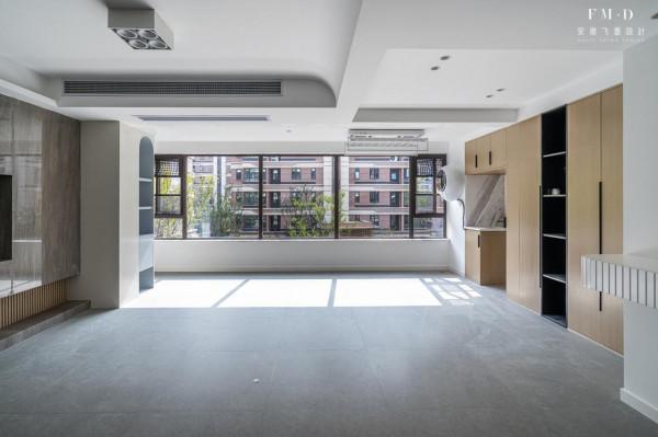 為了有個橫廳，戶型上動了4個“手腳”，一整套裝修下來南北通透