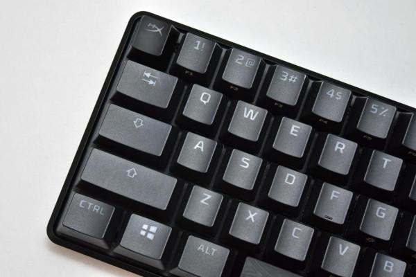 火軸+PBT鍵帽+全鍵無衝+61鍵佈局，HyperX就算不賣貨也要推它