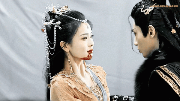 網紅出身的白鹿憑什麼穩坐歡娛一姐寶座