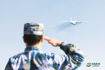 海軍航空兵某場站退役老兵魏明春:20載保障萬餘架次戰機高飛遠航 海軍航空兵某場站退役老兵魏明春:20載保障萬餘架次戰機高飛遠航