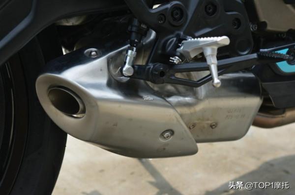 國產小排量雙缸跑車新標杆 QJMOTOR賽350雙碟版實拍 國產小排量雙缸跑車新標杆 QJMOTOR賽350雙碟版實拍