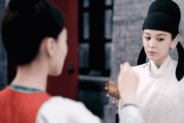 一個比一個浮誇，回看2021年的雷人演技，你們還是找個廠上班吧