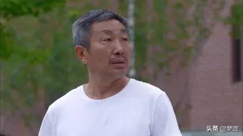 杜源：4歲認識妻子，出道多年，至今無緋聞，女兒成了最大的驕傲