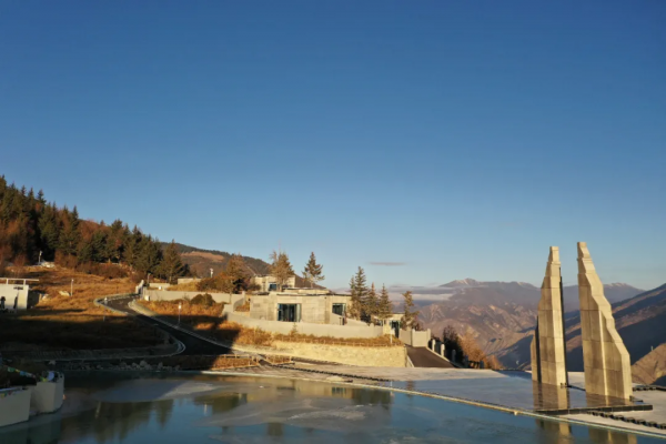 兩天一夜打卡川內新地標!雪山溫泉霧凇一站get,去顏值正巔峰 兩天一夜打卡川內新地標!雪山溫泉霧凇一站get,去顏值正巔峰