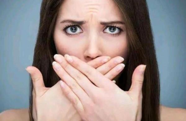 女性朋友過了45歲,為什麼身上會伴有一股“臭味”?看完漲知識了 女性朋友過了45歲,為什麼身上會伴有一股“臭味”?看完漲知識了