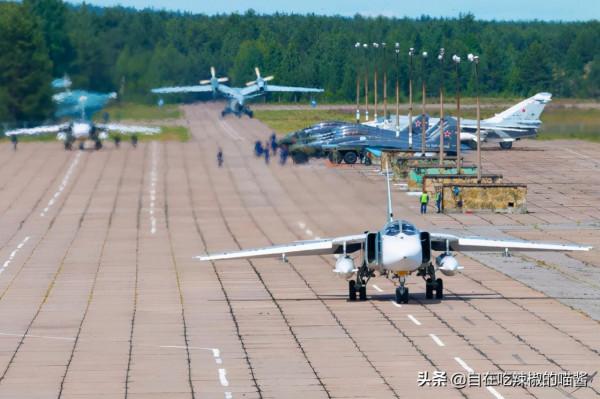 俄羅斯空軍裝備志——蘇24戰鬥轟炸機 俄羅斯空軍裝備志——蘇24戰鬥轟炸機