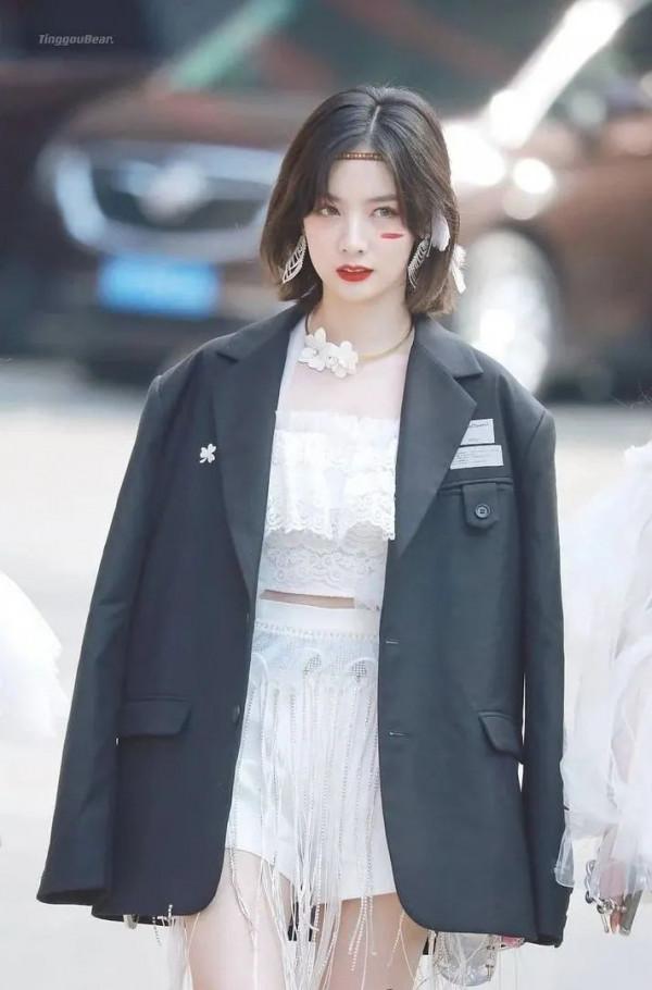 一人千面,唯有趙粵 一人千面,唯有趙粵