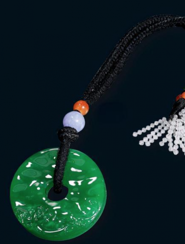 2021年拍賣行裡的高貨翡翠，價值千萬收藏品原來長這樣