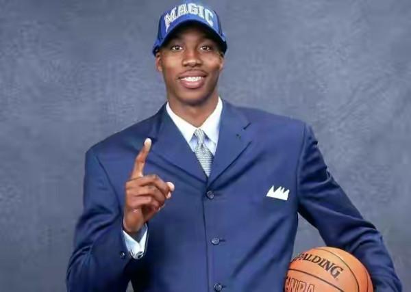 詹皇是03年狀元,排在他前一年和後一年的狀元是誰?生涯成就如何 詹皇是03年狀元,排在他前一年和後一年的狀元是誰?生涯成就如何