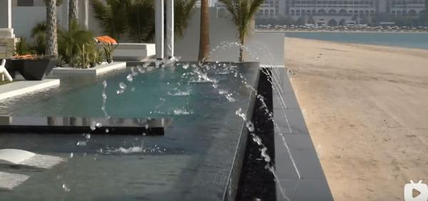 迪拜小哥甩賣7.7億豪宅 買就送勞斯萊斯和法拉利 迪拜小哥甩賣7.7億豪宅 買就送勞斯萊斯和法拉利