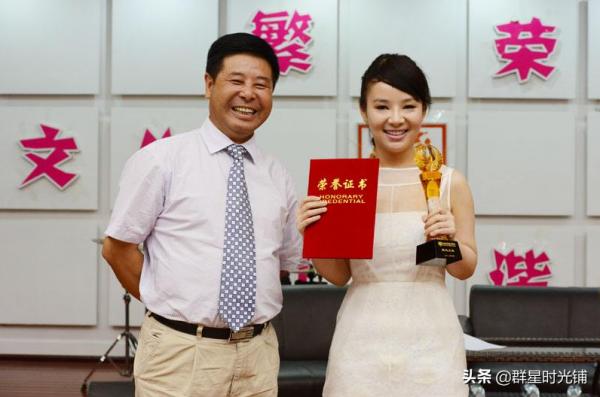 湖南盲人歌手劉賽：因蛋黃派和男友結緣，軍人丈夫願意捐獻眼睛