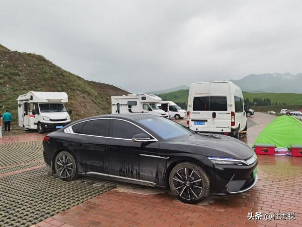 漢EV自駕新疆伊犁，風景如畫的百里畫廊，待小半個月不過分