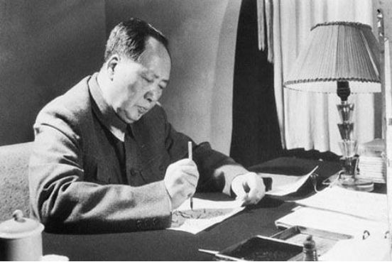 1935年的“周博談話”:你和我不合適做領袖、當統帥 1935年的“周博談話”:你和我不合適做領袖、當統帥