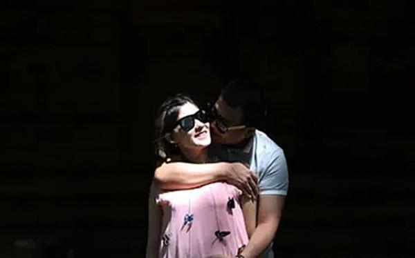 俄羅斯美女倒追中國窮小夥，不要彩禮也要嫁，沒車沒房仍幸福至今