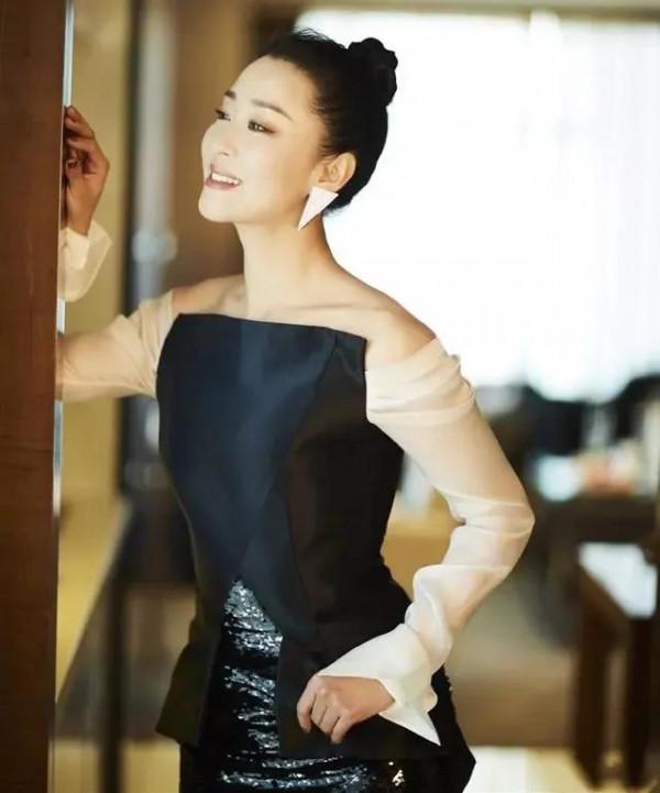 苗圃，曾與羅晉相愛，嫁入豪門後卻被稱“大媽”，夢醒時可後悔？