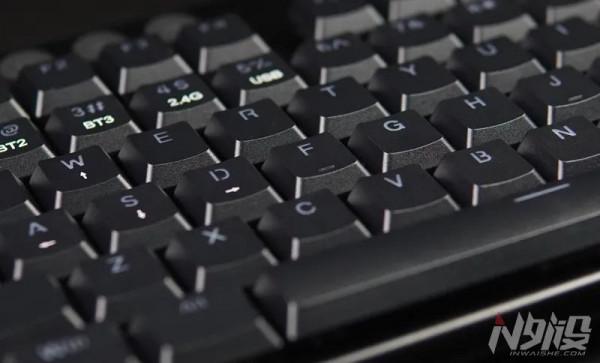 紅龍K618 RGB三模無線超薄機械鍵盤體驗