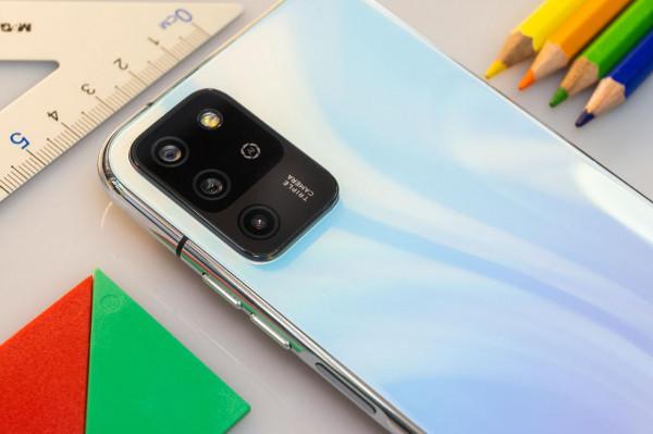 IPRO學生手機P100圖賞:讓小朋友養成自律習慣的手機 IPRO學生手機P100圖賞:讓小朋友養成自律習慣的手機